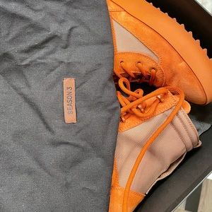 Yeezy Season 3 burnt Siena